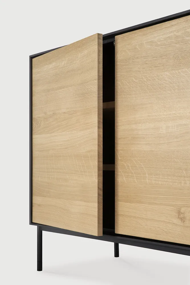 product_wf_51471_Blackbird_sideboard_det02_web.webp