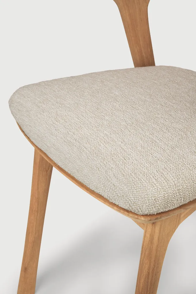 10353_Bok_outdoor_dining_chair_with_cushion_Teak_Natural_fabric_det01_web.webp