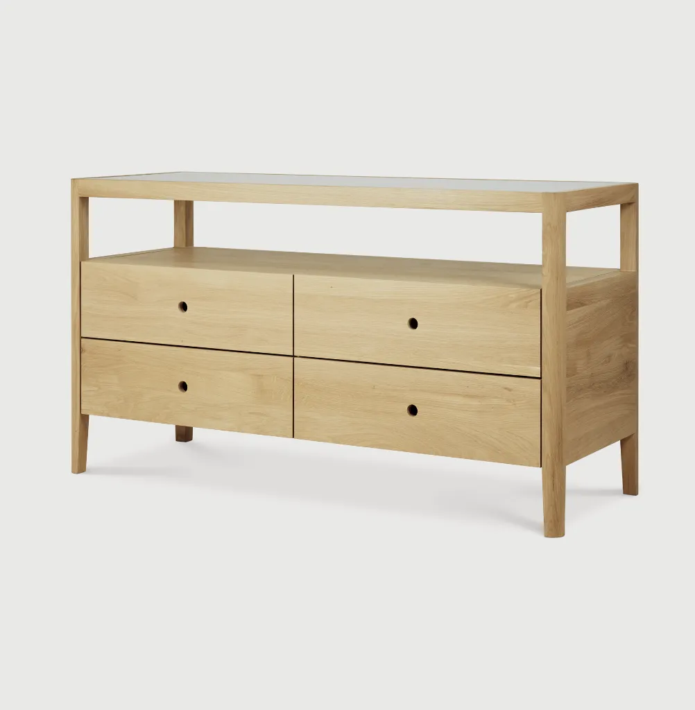 51250_Spindle_dresser_oak_4_drawers_150_56_83_front2_WEB.webp