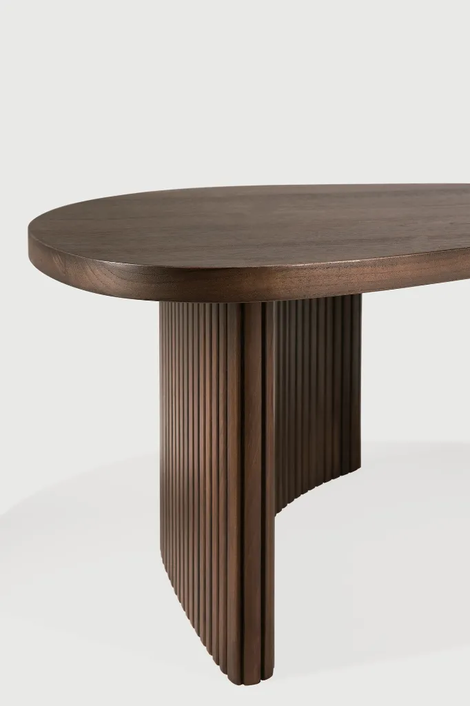 10091_Boomerang coffee_table_varnished_teak_brown_pebble_shape_det01_WEB.webp