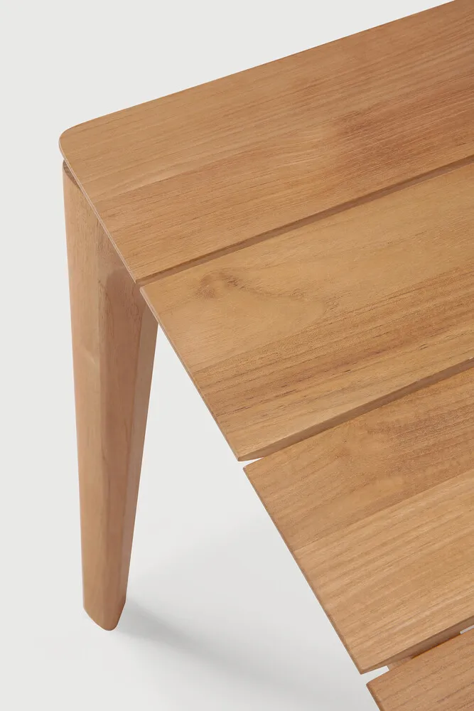 product_wf_10269_10270_10271_10272_10296_Teak_Bok_outdoor_dining_table_det01_WEB.webp