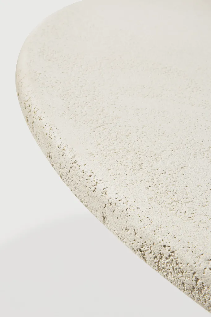 26423_Elements_round_dining_table_125_det02_WEB.webp