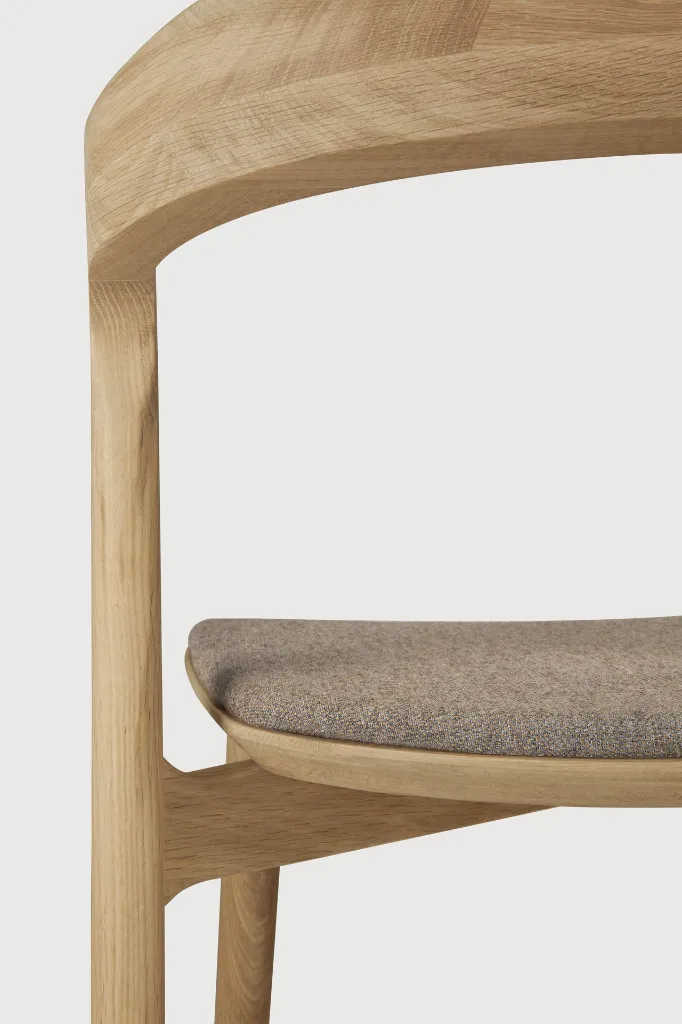 51486_Oak_Bok_Dining_Chair_warm_grey_fabric_det04_HQ.webp