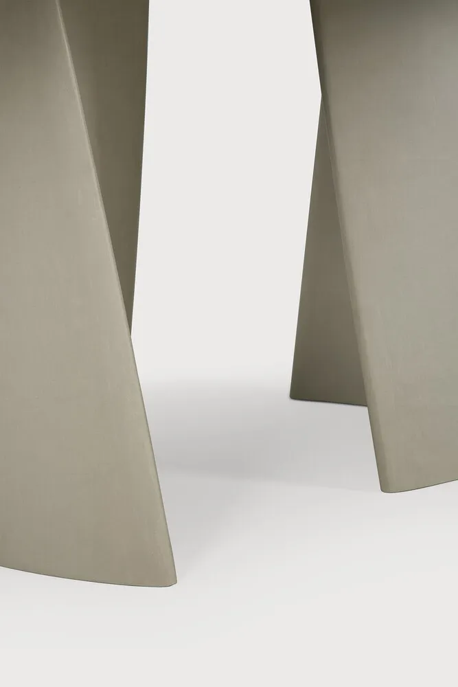 product_wf_25061_Canyon_outdoor_dining_table_concrete_Light-Grey_oval_230x115x76_det02_WEB.webp
