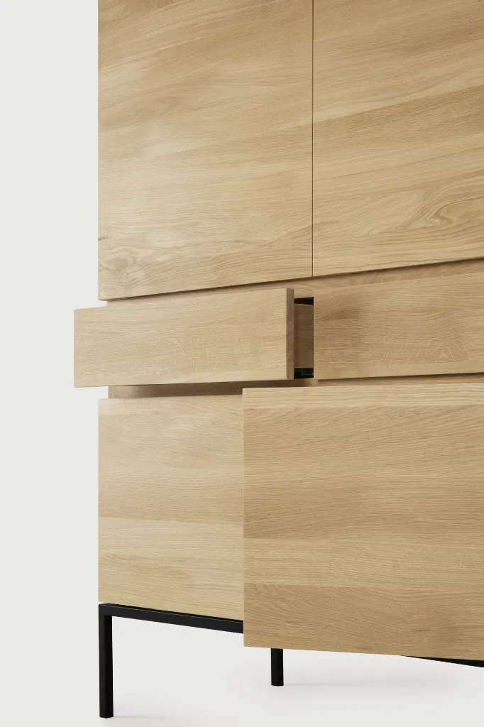 51117_Ligna_cupboard_det02_HQ.webp