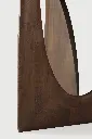 10196_Teak_Geometric_brown_side_table_det01_HQ.webp