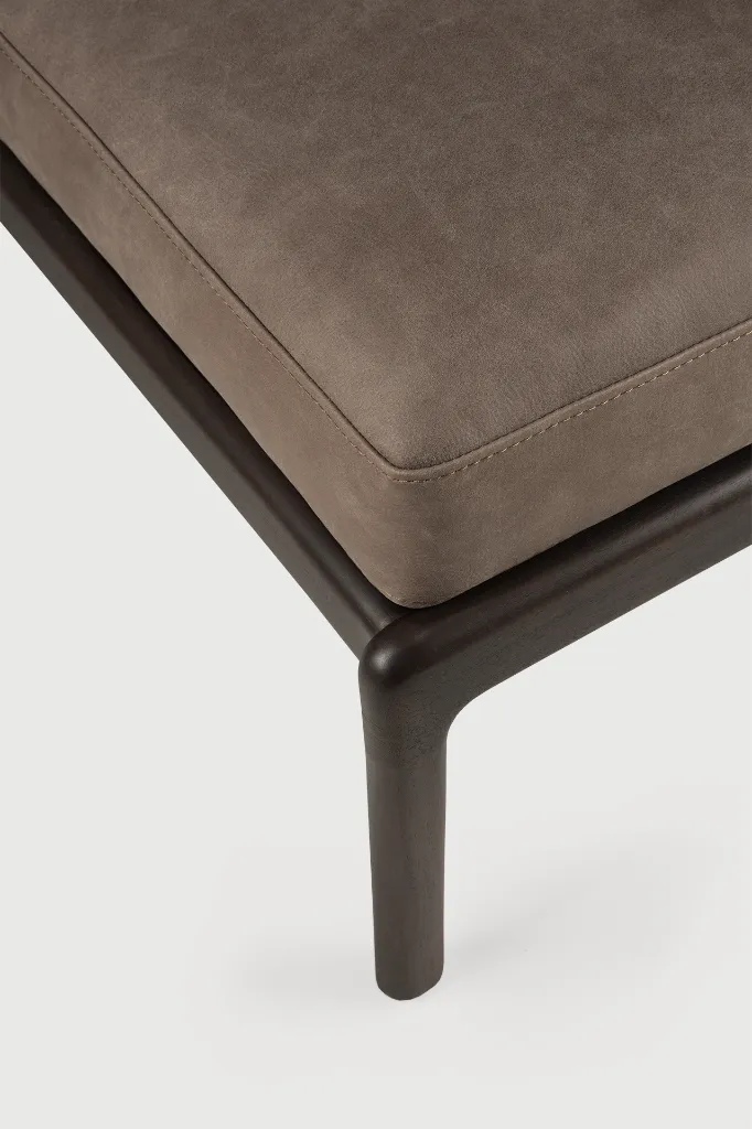 35112_Jack_footstool_frame_varnished_mahogany_Terra_nubuck_leather_det01_web.webp