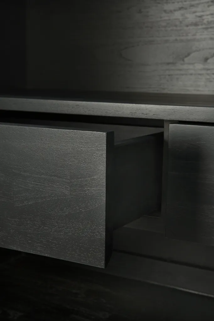 10066_Graphic_cupboard_varnished_teak_black_2_doors_det01_cut_web.webp