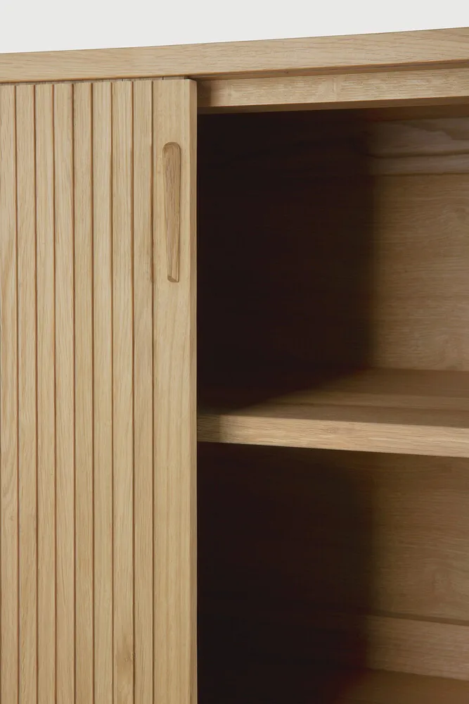 product_wf_50051_50052_Roller_Max_sideboard_oak_2_doors_det02_web.webp