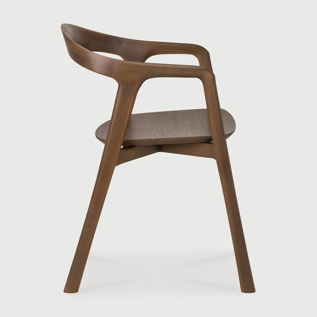 10683_Bok_dining_chair_with_armrest_varnished_teak_Brown_side02_WEB.webp