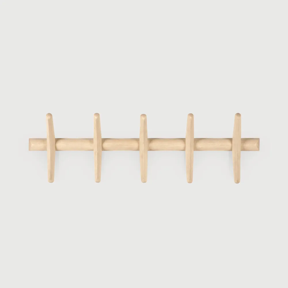 product_wf_29872_PI_wall_coat_rack_varnished_sycamore_front_WEB.webp