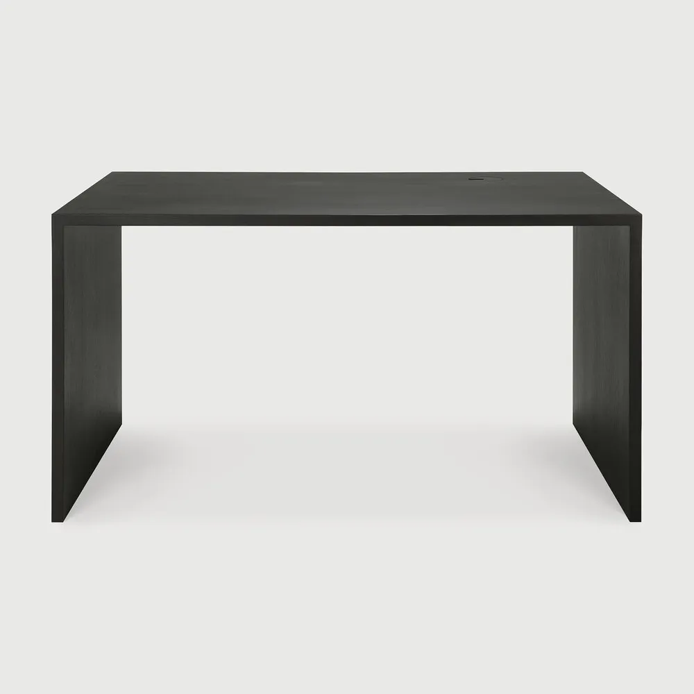 U desk